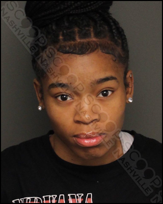 Timmia Taylor steals $800 worth of merchandise from Macy’s